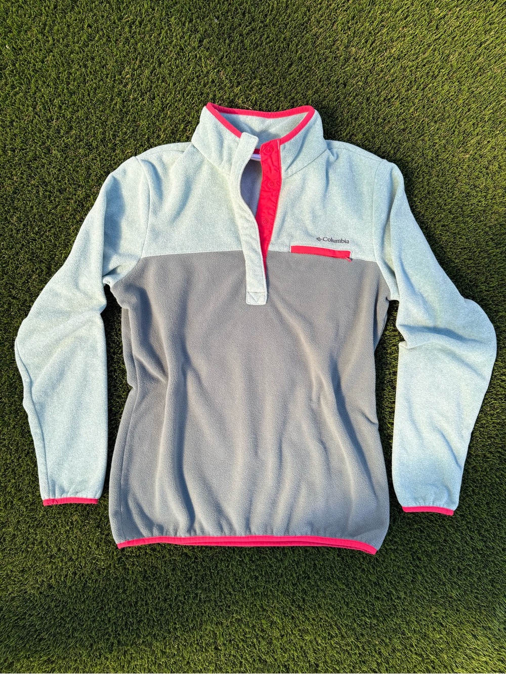 Columbia Light Green Fleece with Red Trim